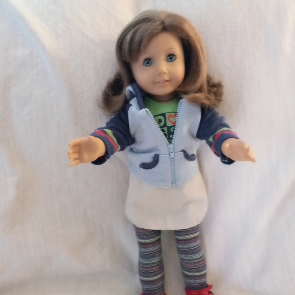 American Girl Doll Lindsey 18" doll